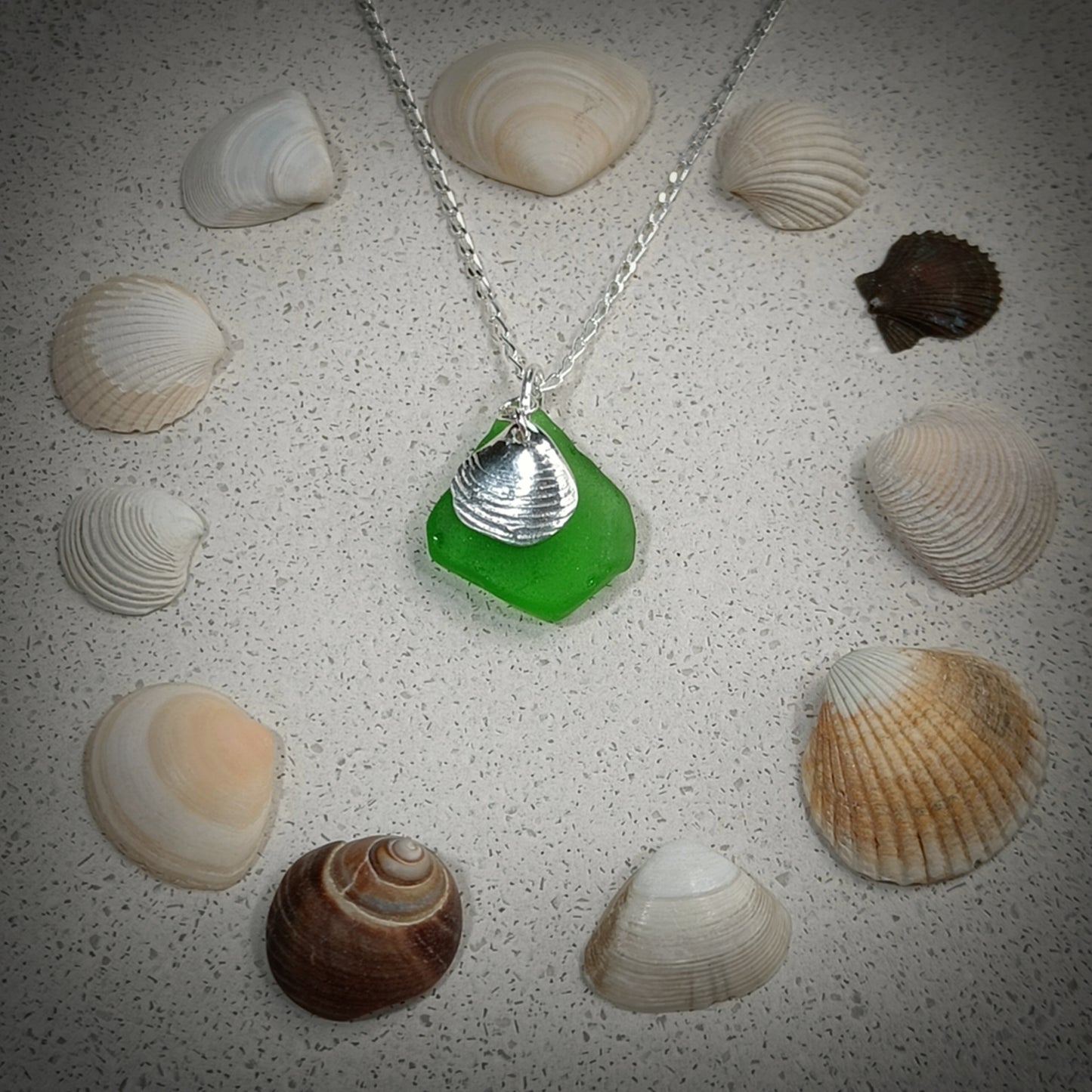 Emerald Seaglass & Venus charm necklace (16"/40cm chain)