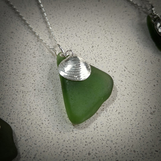 Sea Green Seaglass & Venus charm necklace (18"/45cm chain)